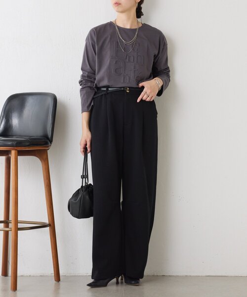 Jena espace merveilleux（ジェナ　エスパスメルヴェイユ）の「エンボスロゴカットソー（Tシャツ/カットソー・レディース・オフホワイト/グレー/チャコールグレー・FREE）」の12枚目の写真