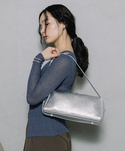 Beau're（ヴュレ）の「BEAURE スリム ロング ショルダー（ショルダーバッグ・レディース・シルバー/ブラック・FREE）」の12枚目の写真