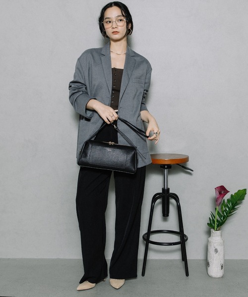 Beau're（ヴュレ）の「BEAURE スリム ロング ショルダー（ショルダーバッグ・レディース・シルバー/ブラック・FREE）」の5枚目の写真