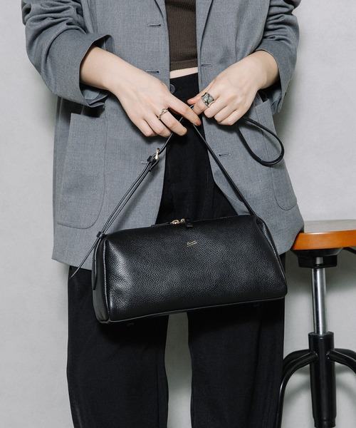 Beau're（ヴュレ）の「BEAURE スリム ロング ショルダー（ショルダーバッグ・レディース・シルバー/ブラック・FREE）」の6枚目の写真