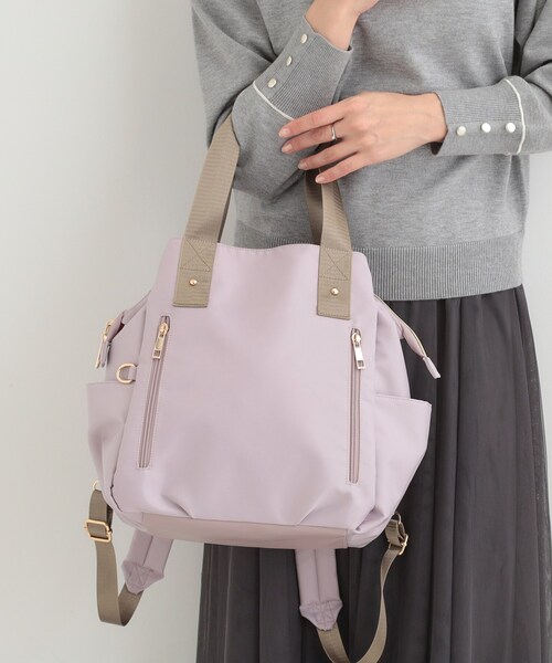 SHOO・LA・RUE（シューラルー）の「【撥水／2WAY】トートにもなる低反発ベルトの3層リュック（バックパック/リュック・レディース・ライトパープル/ベージュ/ブラック・00）」の8枚目の写真