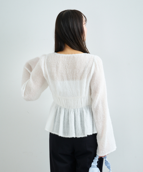 U by SPICK&SPAN（ユーバイスピックアンドスパン）の「シアーシャギースクエアネックブラウス（シャツ/ブラウス・レディース・ブラック/ホワイト・FREE）」の14枚目の写真