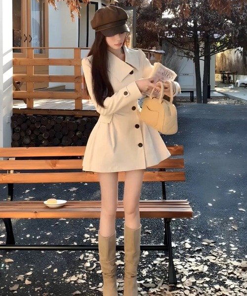 LADY LIKE(レディライク)の「バックギャザー入り変形カラートレンチコート(ステンカラーコート・レディース・ライトベージュ・M)」の5枚目の写真