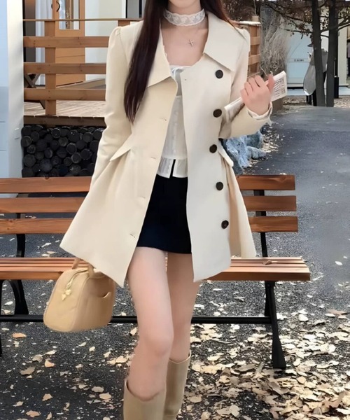 LADY LIKE(レディライク)の「バックギャザー入り変形カラートレンチコート(ステンカラーコート・レディース・ライトベージュ・M)」の10枚目の写真