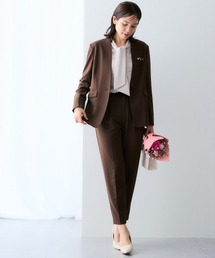 パンツスーツ ノーカラージャケット」に該当するブラウン/茶色系の
