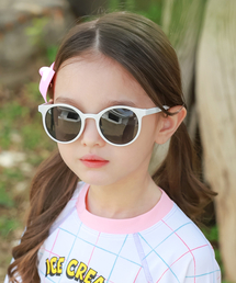 BAY-B（ベイビー）の「子供用紫外線遮断 キッズサングラス シンプル4点セット（サングラス）」