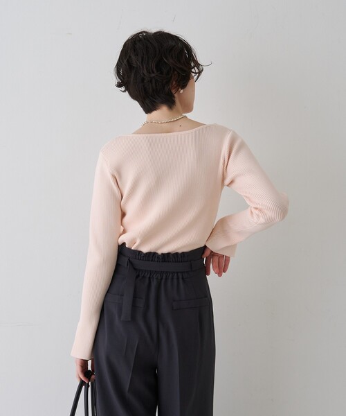 EMMA ROUGE VIF(エマルージュヴィフ)の「【一部店舗限定】ドレープスリットスリーブリブニット/トレンドニット/レイヤードトップス/春服/春ニット/アシンメトリー/オフィスカジュアル/フェミニン/通勤/手洗い可能(ニット/セーター・レディース・オフホワイト/ピンク/ライトベージュ・フリー)」の10枚目の写真
