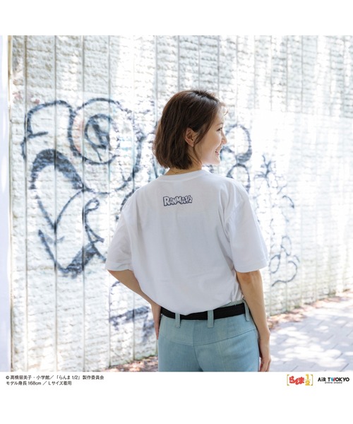 AIR TWOKYO(エアトゥーキョー)の「TVアニメ「らんま1/2」第2弾 ポップイラストTシャツ 6(天道あかね & Pちゃん)(Tシャツ/カットソー・レディース・ホワイト・XX-LARGE/X-LARGE/LARGE/MEDIUM/SMALL)」の2枚目の写真