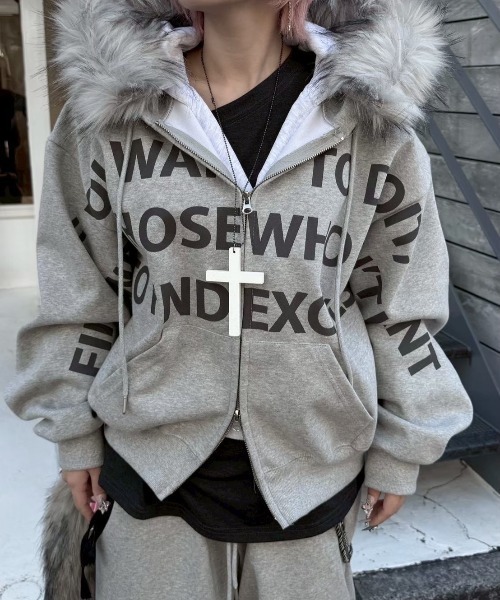 Never mind the XU / Chikashitsu+（ネバーマインド ザ エックスユー / チカシツプラス）の「【nmtc+】lettering cropped zip up hoodie / 【エヌエムティーシープラス】レタリングクロップドジップパーカー <着用動画あり>（パーカー・メンズ・グレー/ブラック・ONE SIZE）」の6枚目の写真