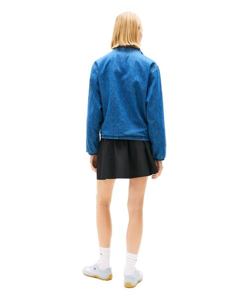 tommy jeans(トミー ジーンズ)の「【ウォニョン着用】シャンブレージャケット(ブルゾン・レディース・インディゴブルー・X-SMALL/SMALL/MEDIUM)」の4枚目の写真