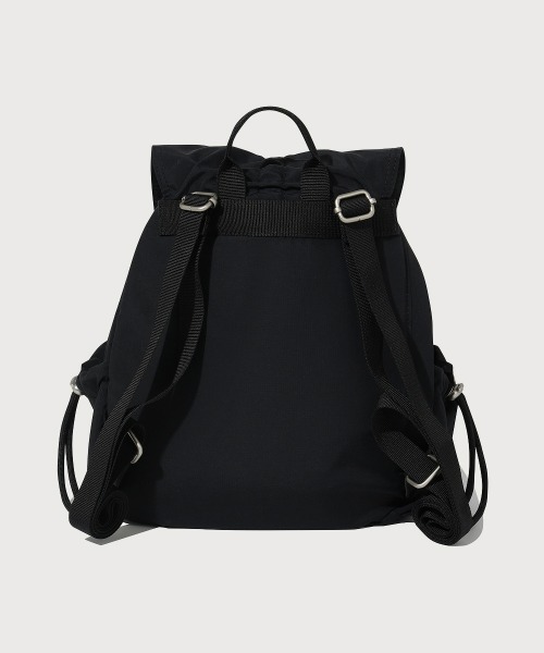 COVERNAT(カバーナット)の「WOMEN SHIRRING FLAP MINI BACKPACK(バックパック/リュック・レディース・アイボリー/ブラック・FREE)」の11枚目の写真