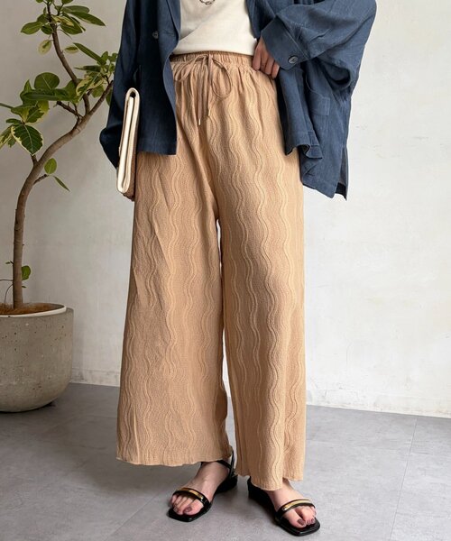 Chez toi（シェトワ）の「ウエーヴ柄ワイドパンツ（その他パンツ・レディース・ブラック/ライム/ベージュ・FREE）」の2枚目の写真