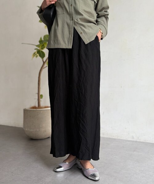 Chez toi（シェトワ）の「ウエーヴ柄ワイドパンツ（その他パンツ・レディース・ブラック/ライム/ベージュ・FREE）」の4枚目の写真