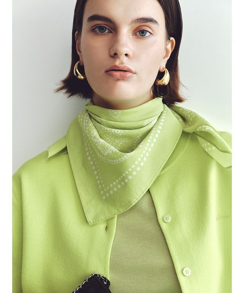 Mila Owen（ミラオーウェン）の「メタルドロップフープイヤリング（イヤリング・レディース・シルバー/ゴールド・F）」の7枚目の写真