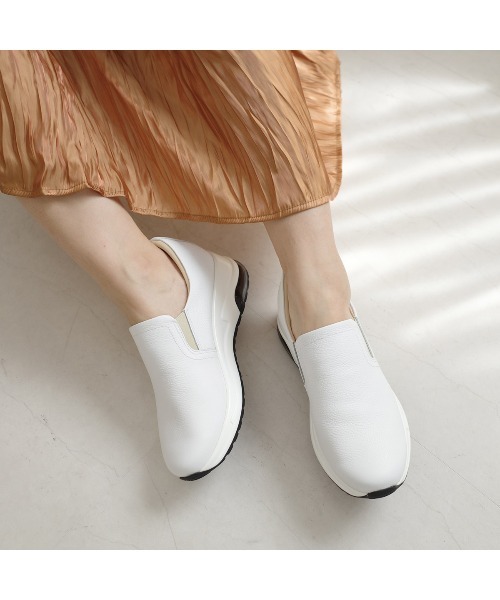 Pointer(shoes)(ポインター)の「【日本製・本革】4.5cmヒール スリッポンシューズ(スリッポン・レディース・グレー系その他/ブラック/ネイビー/ホワイト/グレイッシュベージュ・24.5cm/23cm/22.5cm/23.5cm/24cm)」の19枚目の写真
