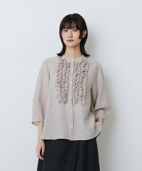 LOISIR（ロワズィール）の「【2月お気に入り登録ブランド内2位】グランジリネンフリルディテールブラウス（シャツ/ブラウス・レディース・ネイビー/ライトグレー/ピンク/オフホワイト/カーキ・FREE）」の5枚目の写真