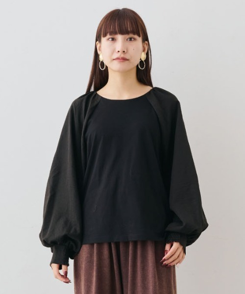 MEDE19F(メデジュウキュウ)の「MEDE19F ブラウススリーブカットソートップス(Tシャツ/カットソー・レディース・ブラック/ブラウン/ベージュ・L/M/LL)」の2枚目の写真