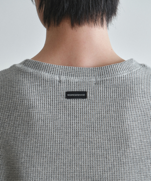 WEDNESDAY OASIS(ウェンズデーオアシス)の「アーバンステッチワッフルTシャツ_MELANGE GRAY(W26TP11)(Tシャツ/カットソー・メンズ・ライトグレー・MEDIUM/LARGE)」の4枚目の写真