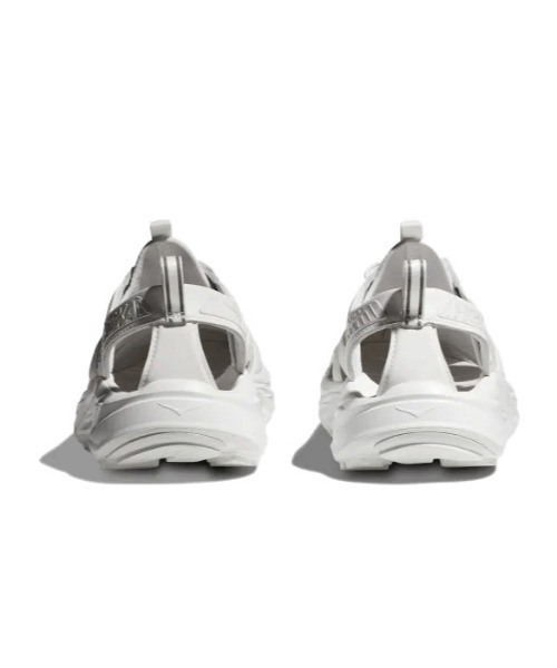 HOKA（ホカ）の「ホカ 【HOKA 】- ユニセックス サンダル【U HOPARA WHITE - 1123112-WHWH】（サンダル・メンズ・ホワイト・28.0cm/27.5cm/29.0cm/28.5cm）」の3枚目の写真