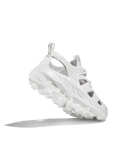 HOKA（ホカ）の「ホカ 【HOKA 】- ユニセックス サンダル【U HOPARA WHITE - 1123112-WHWH】（サンダル・メンズ・ホワイト・28.0cm/27.5cm/29.0cm/28.5cm）」の2枚目の写真