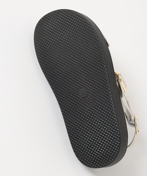 LEPSIM(レプシィム)の「ベルトバックルクッションサンダル 638815(サンダル・レディース・ベージュ/アイボリー/ブラック・LARGE/MEDIUM)」の7枚目の写真