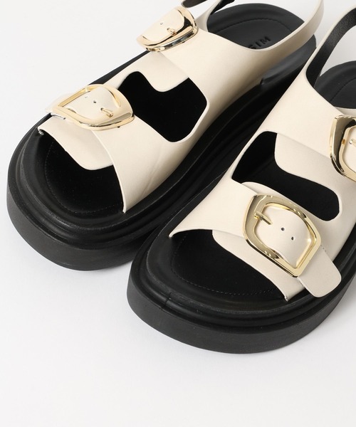 LEPSIM(レプシィム)の「ベルトバックルクッションサンダル 638815(サンダル・レディース・ベージュ/アイボリー/ブラック・LARGE/MEDIUM)」の8枚目の写真