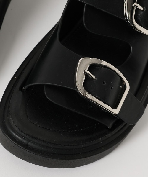 LEPSIM(レプシィム)の「ベルトバックルクッションサンダル 638815(サンダル・レディース・ベージュ/アイボリー/ブラック・LARGE/MEDIUM)」の12枚目の写真