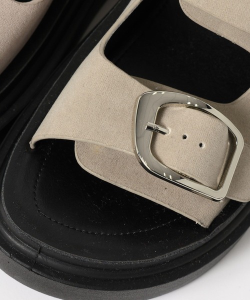 LEPSIM(レプシィム)の「ベルトバックルクッションサンダル 638815(サンダル・レディース・ベージュ/アイボリー/ブラック・LARGE/MEDIUM)」の13枚目の写真