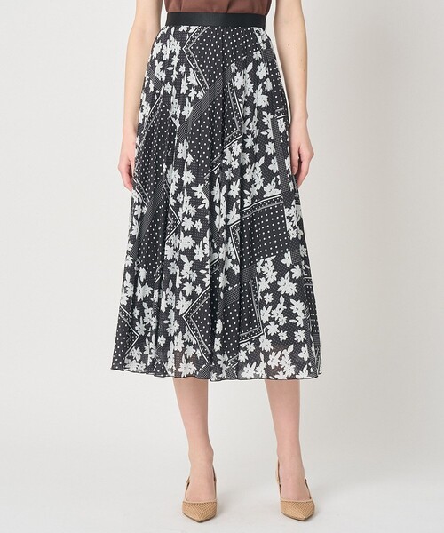 ANAYI（アナイ）の「【セットアップ対応商品】ドットパッチワークプリントプリーツ スカート（スカート・レディース・ブラック・36/34/38）」の7枚目の写真