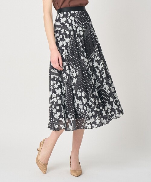 ANAYI（アナイ）の「【セットアップ対応商品】ドットパッチワークプリントプリーツ スカート（スカート・レディース・ブラック・36/34/38）」の8枚目の写真