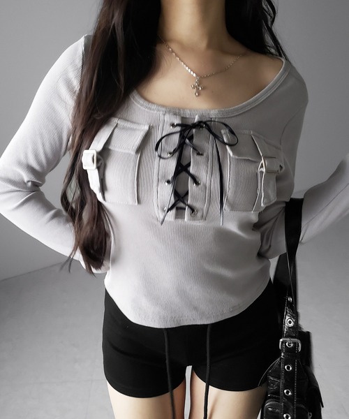 me+em select(ミームセレクト)の「【 2color 】ヴィンテージレースアップアウトポケットスクエアリブロンT / vintage laceup outpocket square lib long slleve T-shirts(Tシャツ/カットソー・レディース・ブラック/ライトグレー・FREE)」の14枚目の写真