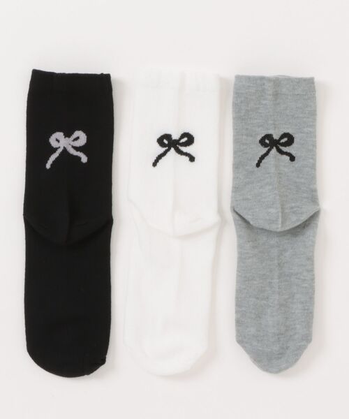 styiro（スタイロ）の「【3足セット】バックリボン靴下（ソックス/靴下・レディース・マルチ・FREE）」の2枚目の写真