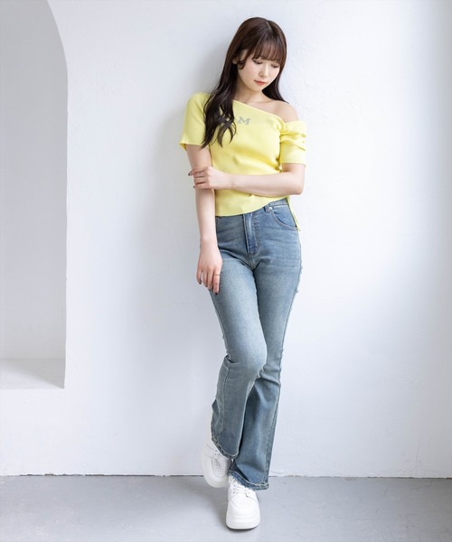 clear（クリア）の「ワンポイントラインストーンドロストワンショルニットトップス［骨格ウェーブ/Y2K］（ニット/セーター・レディース・オフホワイト/ブラック/イエロー/杢グレー・F）」の15枚目の写真