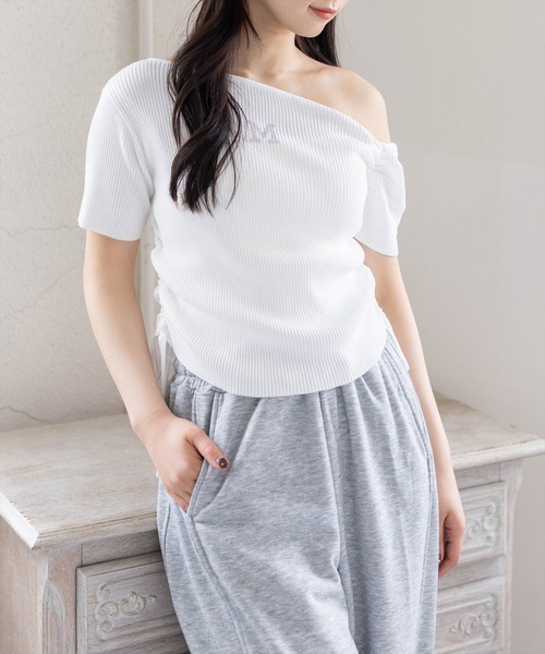 clear（クリア）の「ワンポイントラインストーンドロストワンショルニットトップス［骨格ウェーブ/Y2K］（ニット/セーター・レディース・オフホワイト/ブラック/イエロー/杢グレー・F）」の18枚目の写真