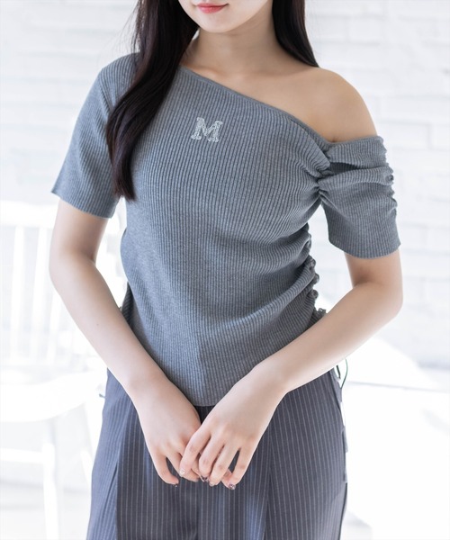 clear（クリア）の「ワンポイントラインストーンドロストワンショルニットトップス［骨格ウェーブ/Y2K］（ニット/セーター・レディース・オフホワイト/ブラック/イエロー/杢グレー・F）」の5枚目の写真