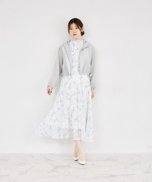 tocco closet(トッコ クローゼット)の「サイドリボン付きシアーブルゾンパーカー(パーカー・レディース・オフホワイト/グレイッシュベージュ/グレー系その他・M)」の11枚目の写真