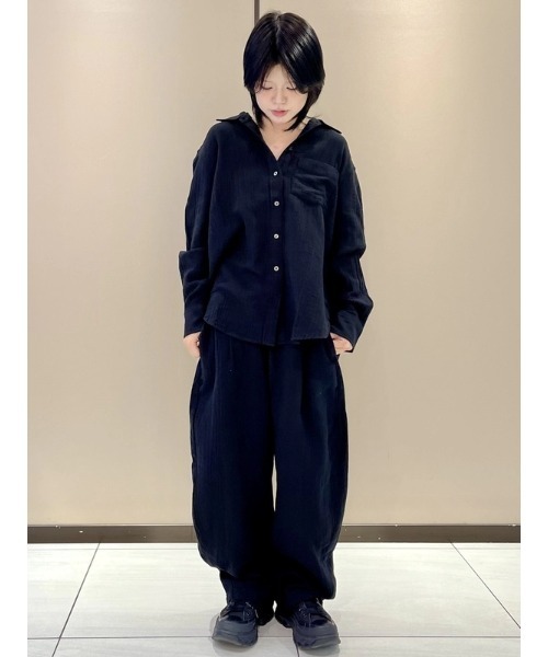 GAP(ギャップ)の「ガーゼ オーバーサイズシャツ 長袖(シャツ/ブラウス・レディース・ブラック/ホワイト/ブラウン・XXS/L/M/S/XS)」の5枚目の写真