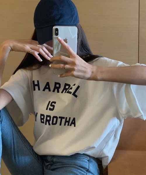 SallyLunn(サリーラン)の「【デイリーに活躍するロゴT♪】フロントロゴプリントビッグTシャツ(Tシャツ/カットソー・レディース・ネイビー/ホワイト/ピンク/グレー・MEDIUM/LARGE/FREE)」の1枚目の写真