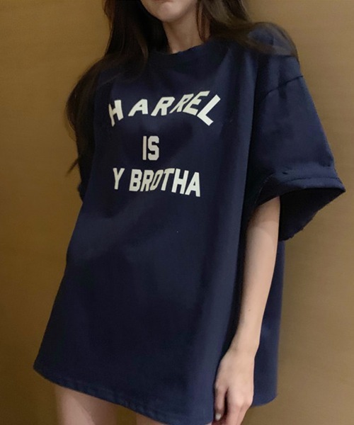 SallyLunn(サリーラン)の「【デイリーに活躍するロゴT♪】フロントロゴプリントビッグTシャツ(Tシャツ/カットソー・レディース・ネイビー/ホワイト/ピンク/グレー・MEDIUM/LARGE/FREE)」の9枚目の写真