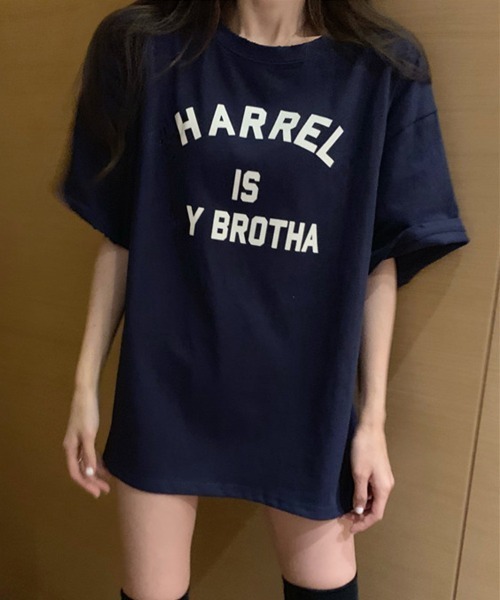 SallyLunn(サリーラン)の「【デイリーに活躍するロゴT♪】フロントロゴプリントビッグTシャツ(Tシャツ/カットソー・レディース・ネイビー/ホワイト/ピンク/グレー・MEDIUM/LARGE/FREE)」の14枚目の写真