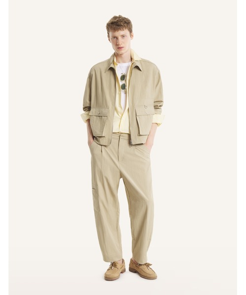 Maison Kitsune(メゾンキツネ)の「PLEATED CARGO PANTS(カーゴパンツ・メンズ・ライトオリーブ・42/40/38/36/46/44)」の4枚目の写真