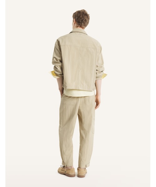 Maison Kitsune(メゾンキツネ)の「PLEATED CARGO PANTS(カーゴパンツ・メンズ・ライトオリーブ・42/40/38/36/46/44)」の5枚目の写真