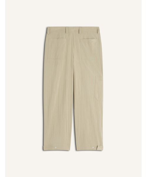 Maison Kitsune(メゾンキツネ)の「PLEATED CARGO PANTS(カーゴパンツ・メンズ・ライトオリーブ・42/40/38/36/46/44)」の2枚目の写真