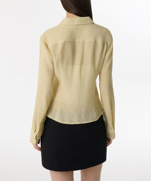 MUSINSA STANDARD WOMAN（ムシンサスタンダードウーマン）の「ウィメンズスリムフィットシアークリンケルシャツ[バター]（シャツ/ブラウス・レディース・その他・X-SMALL/SMALL/MEDIUM/LARGE）」の2枚目の写真