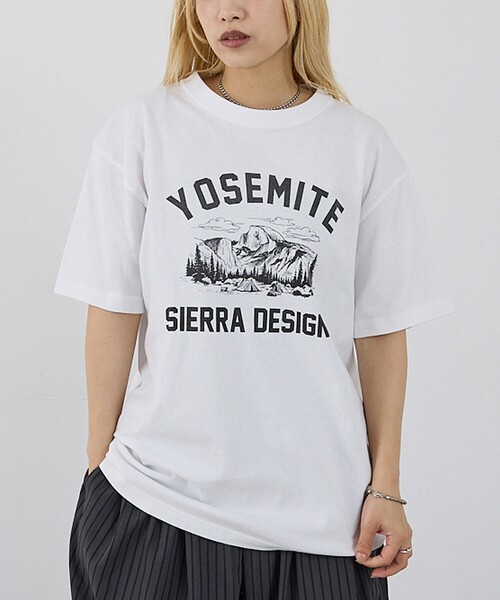 SIERRA DESIGNS(シェラデザイン)の「【SIERRA DESIGNS】YOSEMITE NATIONAL PARK ヨセミテ国立公園 ハーフドーム グラフィックTシャツ(Tシャツ/カットソー・レディース・ホワイト/ホワイト系その他/ブラック系その他/ブラック・フリー)」の1枚目の写真