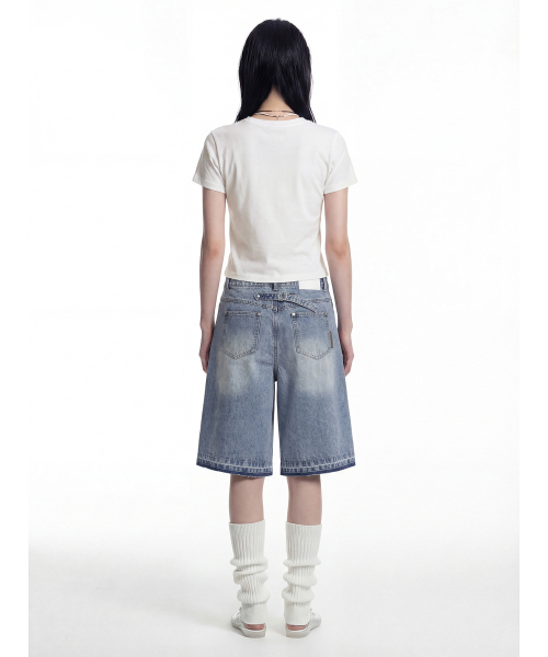 DEFGARMENTS（デフグラメンツ）の「WASHED BUCKLE DENIM SHORTS [INDIGO]（その他パンツ・レディース・その他・SMALL/LARGE/MEDIUM）」の3枚目の写真
