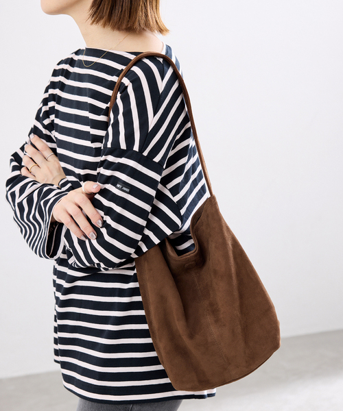 IENA(イエナ)の「Morphee/モルフェ CYLINDER(S size)OIL SUEDE BROWN バッグ(ショルダーバッグ・レディース・ブラウン・FREE)」の1枚目の写真