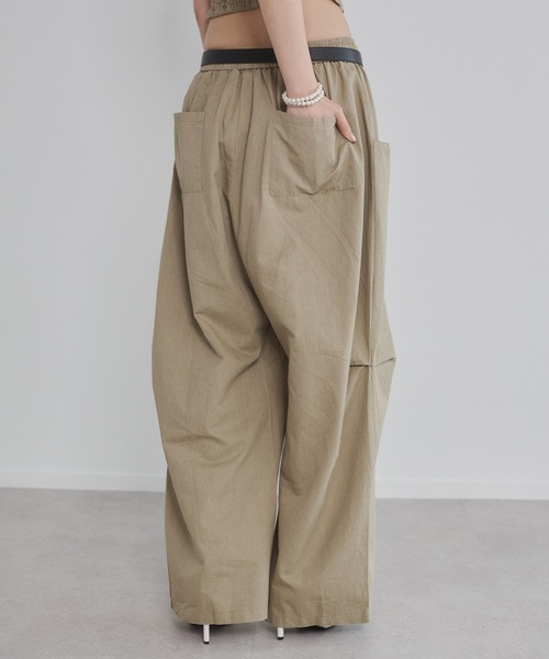 ENVYM(アンビー)の「イージールーズパンツ(チノパンツ・レディース・ピンク/カーキ/ブラック・M/S)」の7枚目の写真