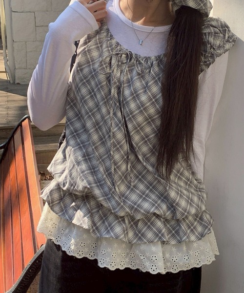 leune(ルネ)の「裾レースノースリーブチェックブラウス(シャツ/ブラウス・レディース・グレー・FREE)」の2枚目の写真