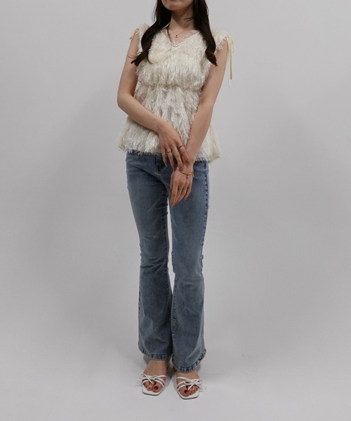 SOELA(ソエラ)の「【INGNI SOELA】シャギーリボンペプラムビスチェ/WEB限定(その他トップス・レディース・ブラック/アイボリー/グレー・FREE)」の6枚目の写真